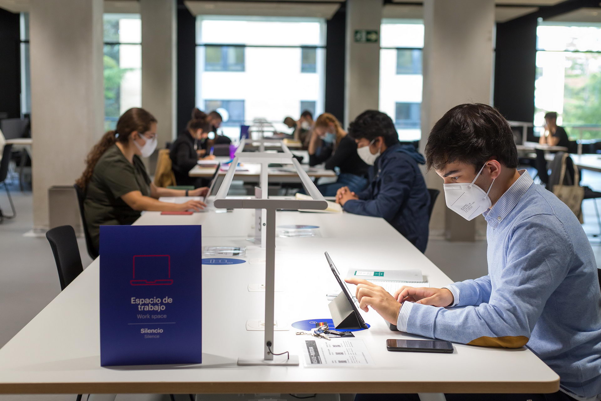 Claves para reforzar la conexión entre Universidad y estudiantes - BUR ...